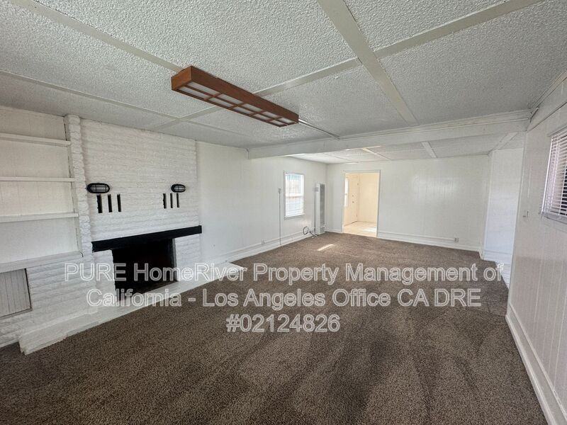 4157 1/2 W 162nd St - Photo 2 of 16