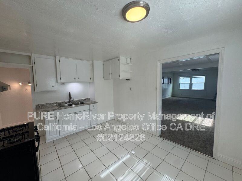 4157 1/2 W 162nd St - Photo 5 of 16