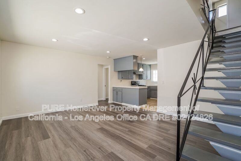 980 W Battery St #1 - Photo 4 of 23