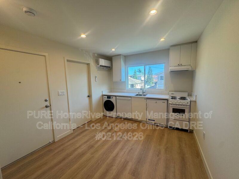 1536 1/2 W 205th St - Photo 4 of 7