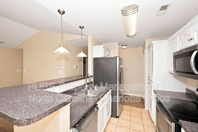 1459 Ontario Dr - Photo 6 of 21