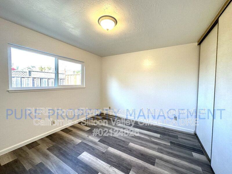 555 Bridge St - Photo 6 of 11