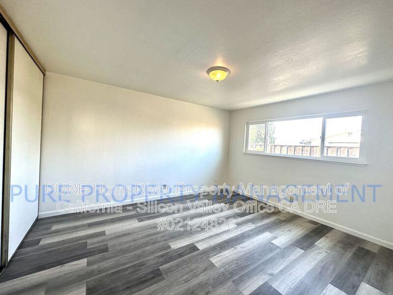 555 Bridge St - Photo 7 of 11