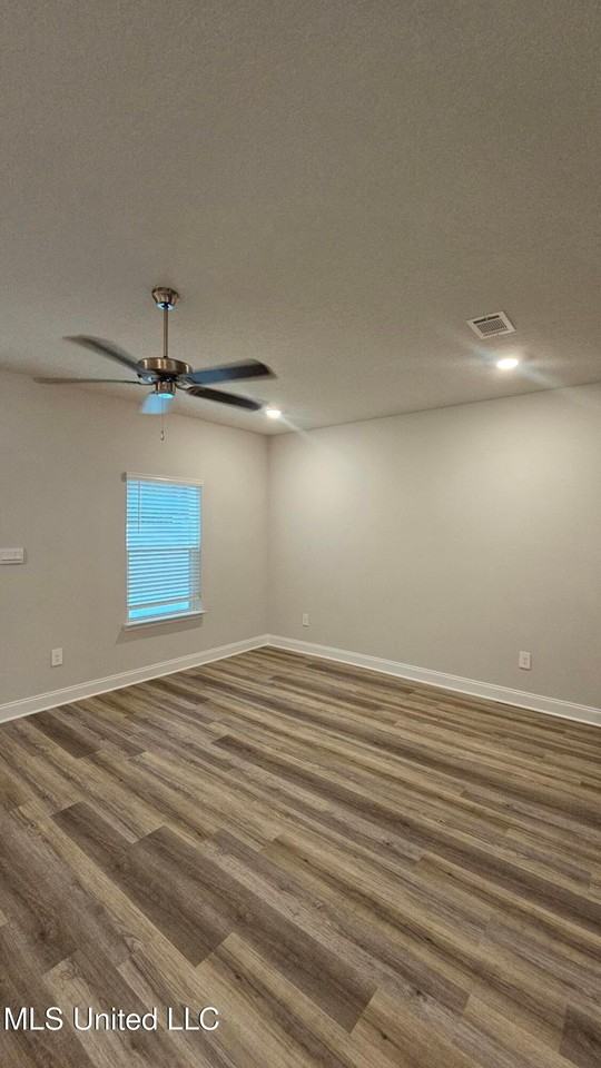 7865 Reagan Ct - Photo 5 of 19