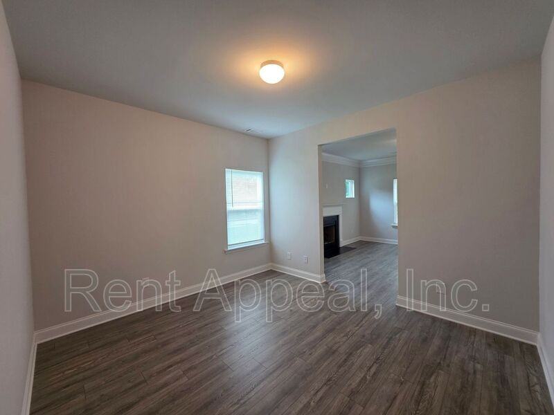 970 Laurel Cove Dr - Photo 6 of 18