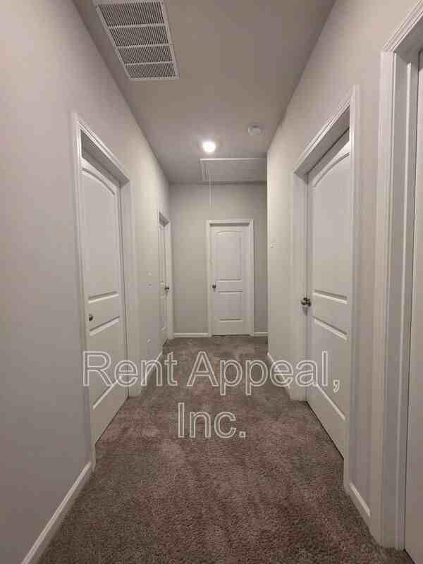 970 Laurel Cove Dr - Photo 7 of 18