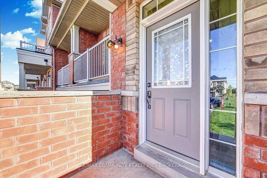 84 Wimbledon Crt - Photo 2 of 22