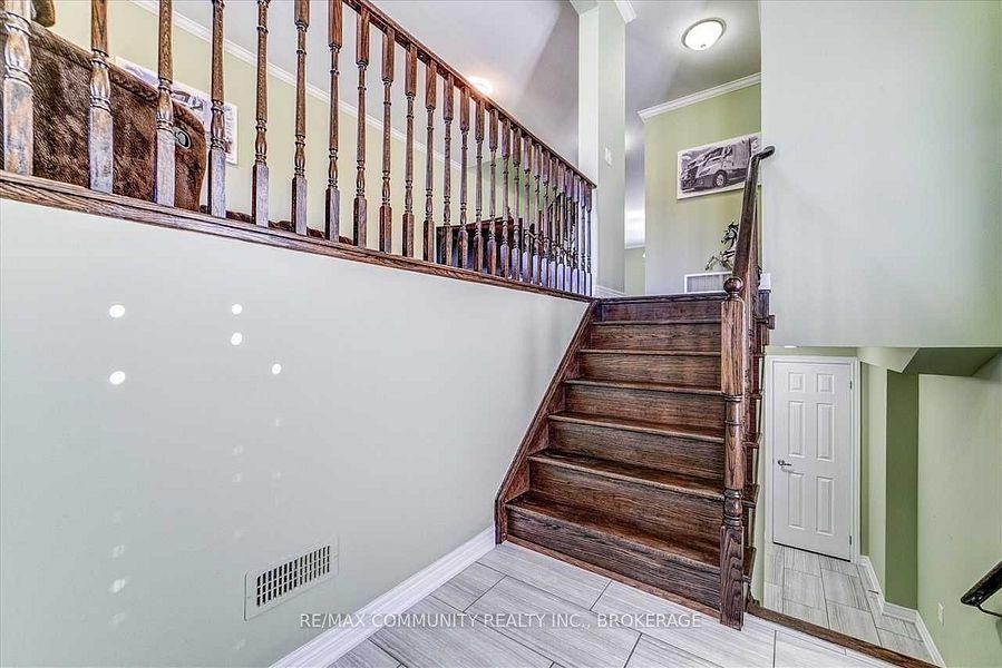 84 Wimbledon Crt - Photo 3 of 22