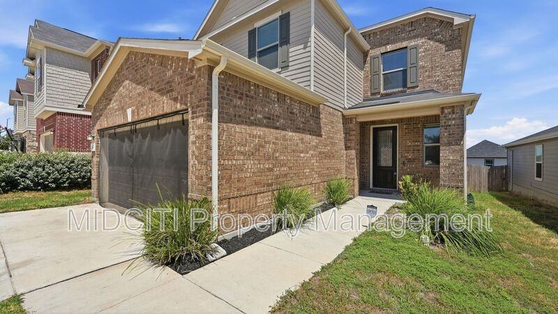 10419 Salitrillo Bnd - Photo 2 of 42