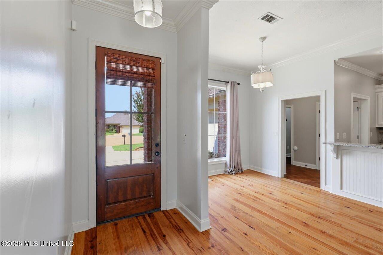 102 Mary Leigh Way - Photo 6 of 49