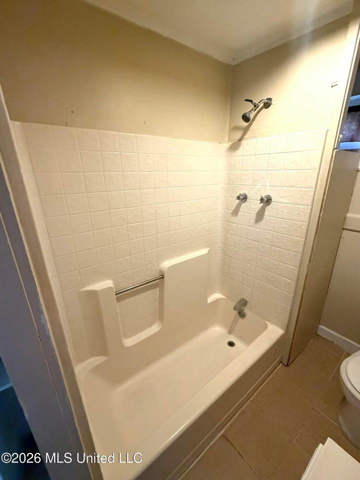 10 E Railroad St - Photo 7 of 7
