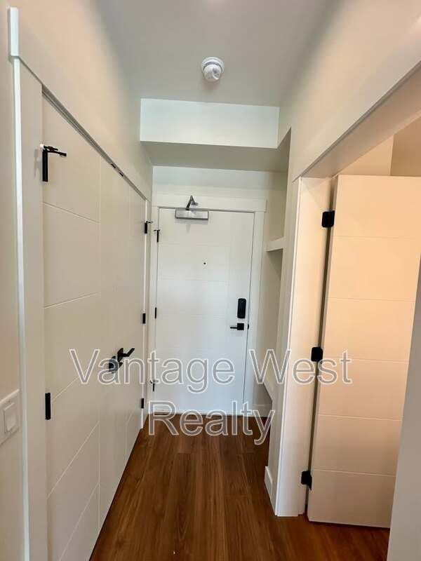 503 Sutherland Ave - Photo 7 of 23