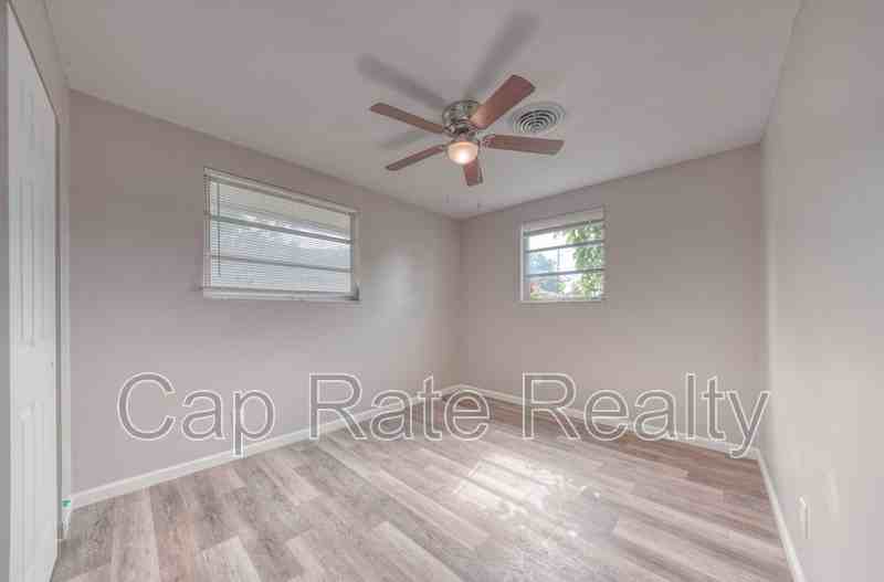 3738 Arkwood Ct #B - Photo 6 of 28