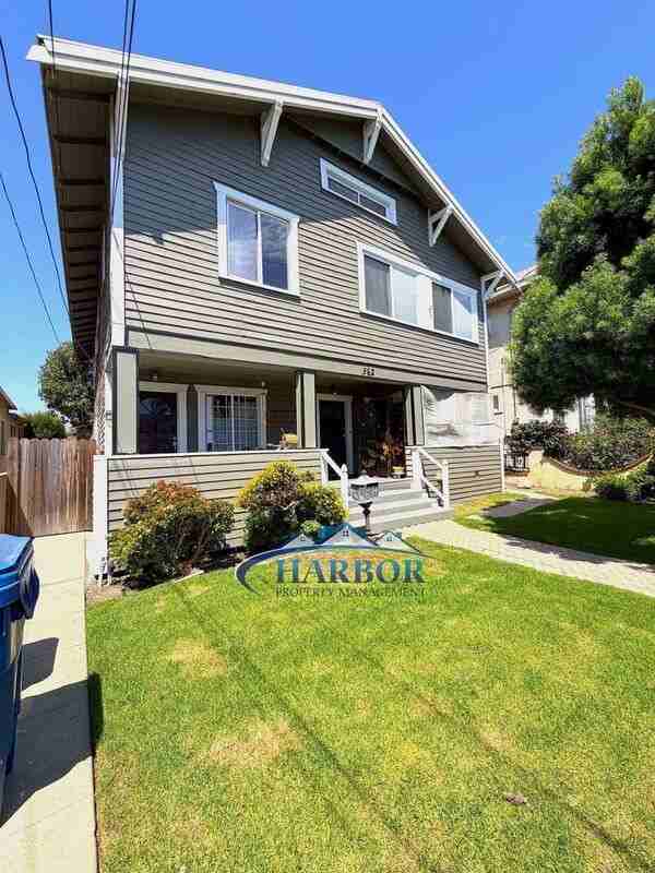 362 W 10th St #362-5 - Photo 2 of 16
