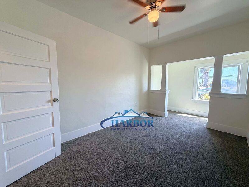 362 W 10th St #362-5 - Photo 4 of 16