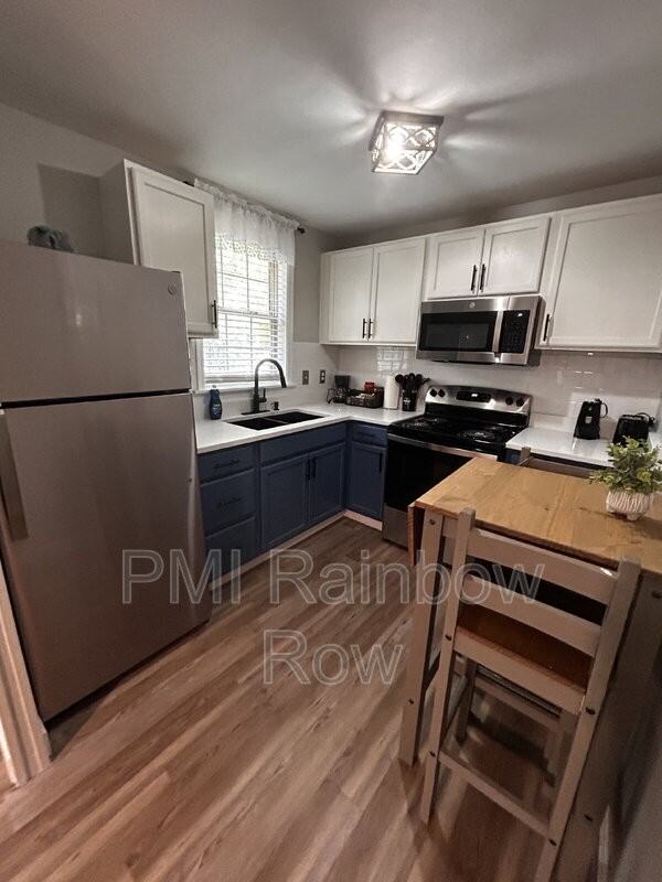144 Williman St - Photo 6 of 20