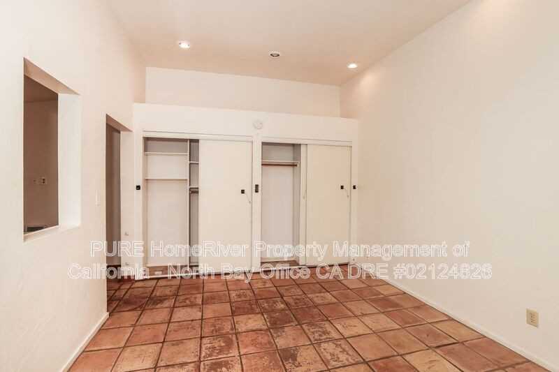 201 Meadowlark Ln #G - Photo 5 of 12