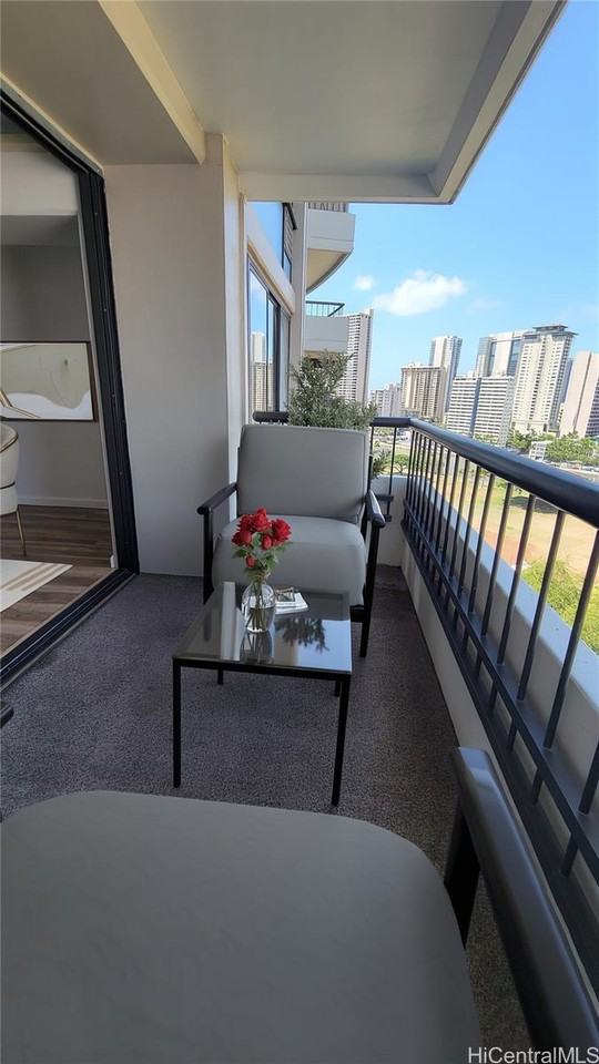 2333 Kapiolani Blvd #1312 - Photo 3 of 16
