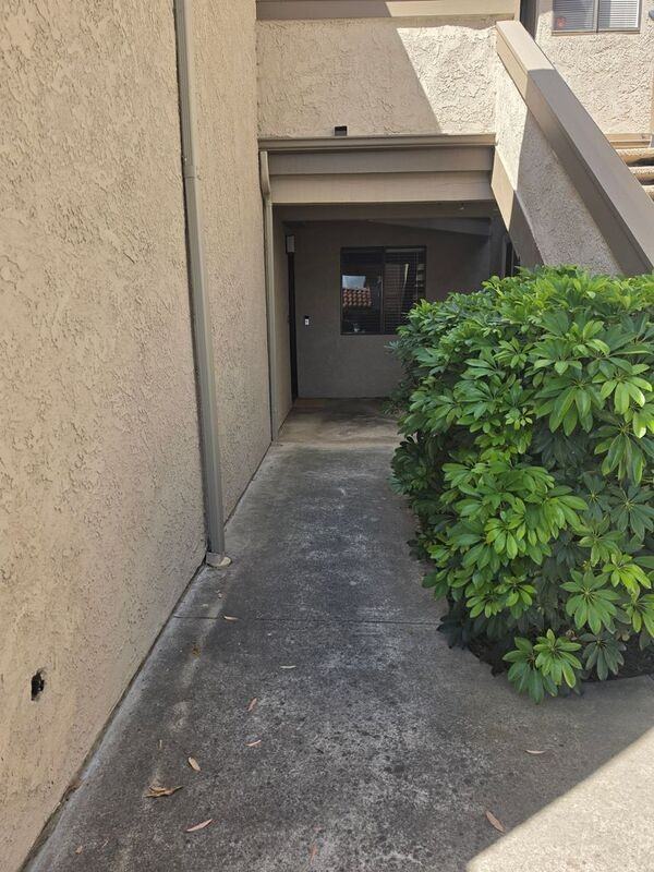 28201 Montecito - Photo 4 of 49