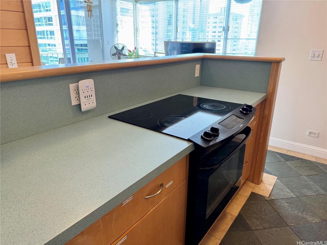 2415 Ala Wai Blvd #1708 - Photo 4 of 20