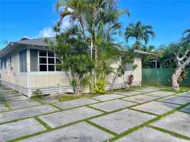 featured image of 256 Maluniu Ave