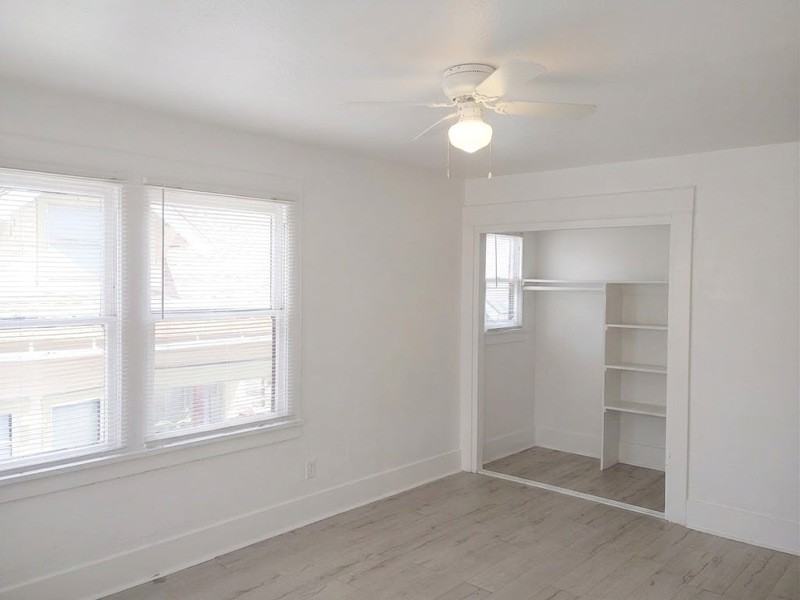 421 N Virginia Ct - Photo 7 of 14