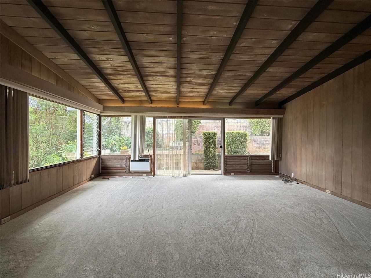 2155 Puowaina Dr - Photo 4 of 22