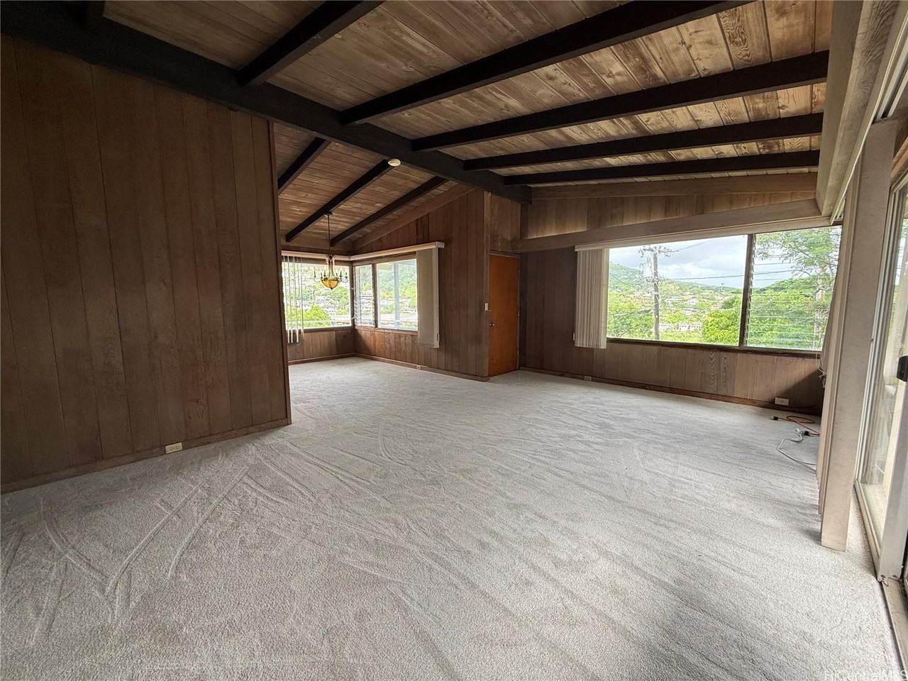 2155 Puowaina Dr - Photo 5 of 22