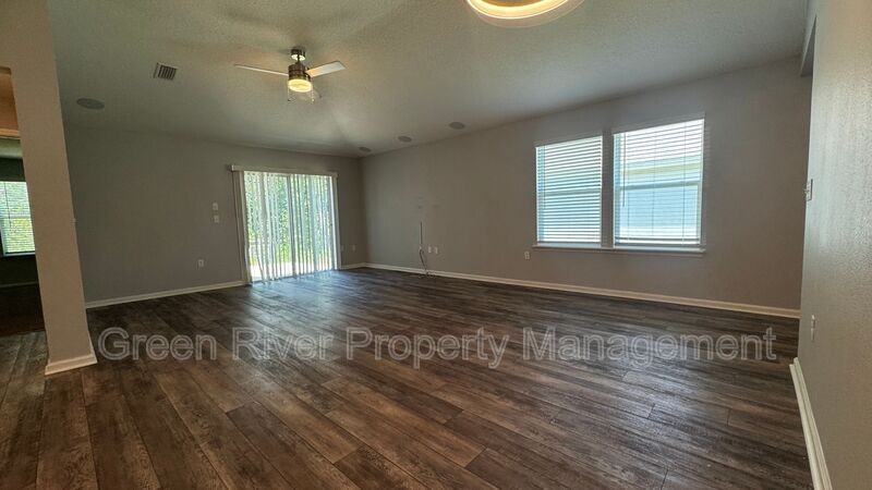 1723 Carter Landing Blvd - Photo 3 of 26