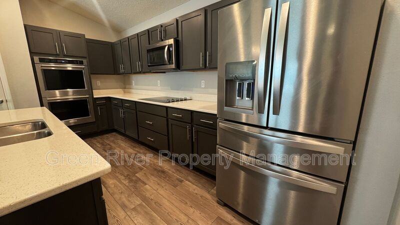 1723 Carter Landing Blvd - Photo 7 of 26