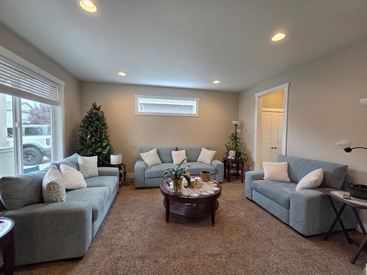 1305 Ne 4th Ave - Photo 4 of 37