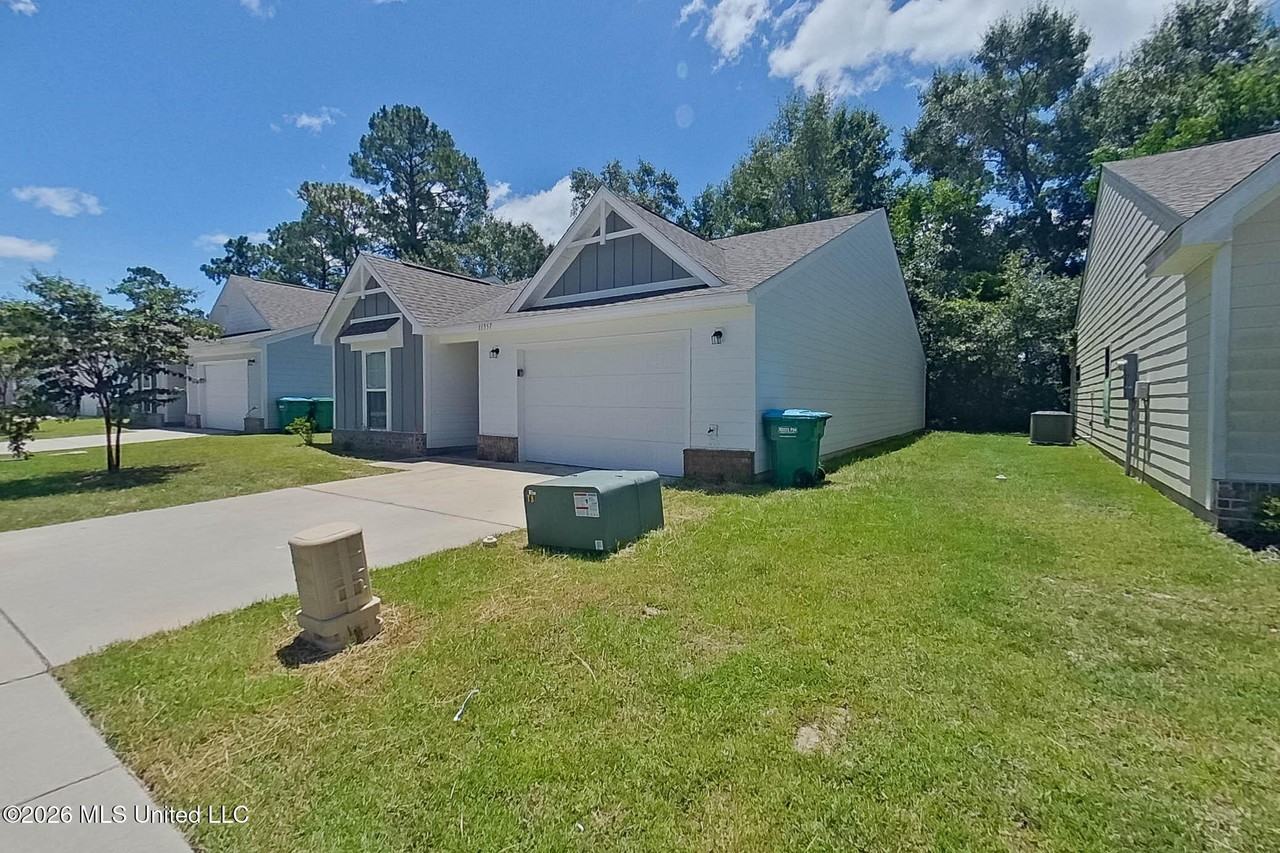 11357 Camden Court Cir - Photo 2 of 26