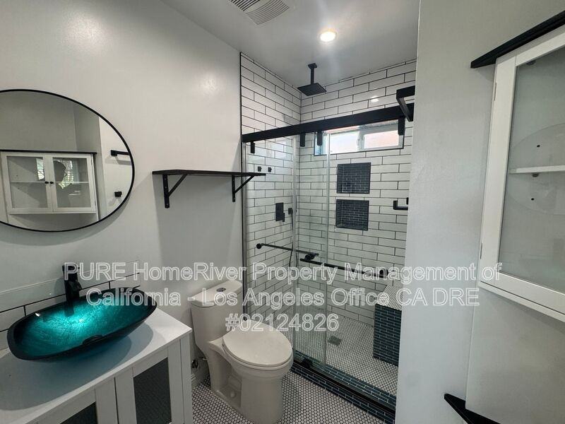 670 W 2nd St #670-1-2 - Photo 6 of 11