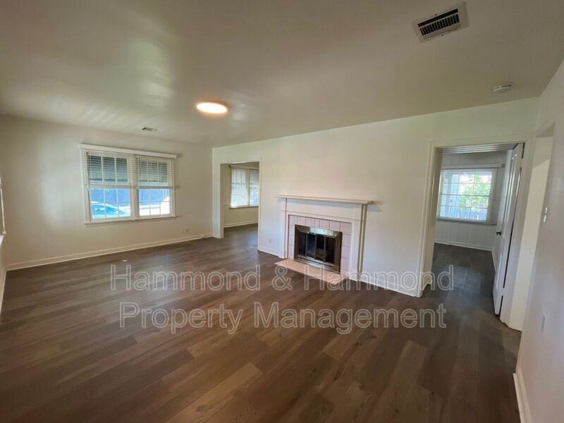 14659 Killion St - Photo 3 of 21