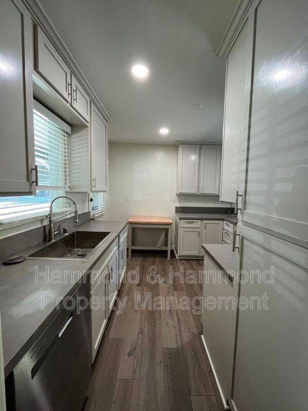 14659 Killion St - Photo 7 of 21