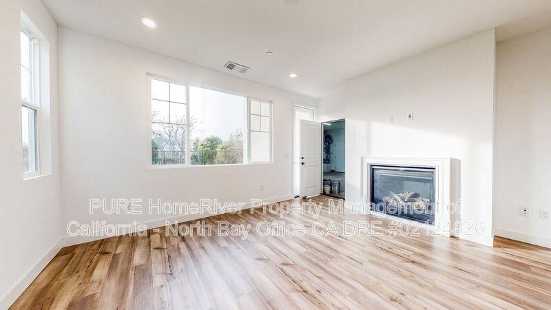 1581 Country Manor Dr - Photo 7 of 41