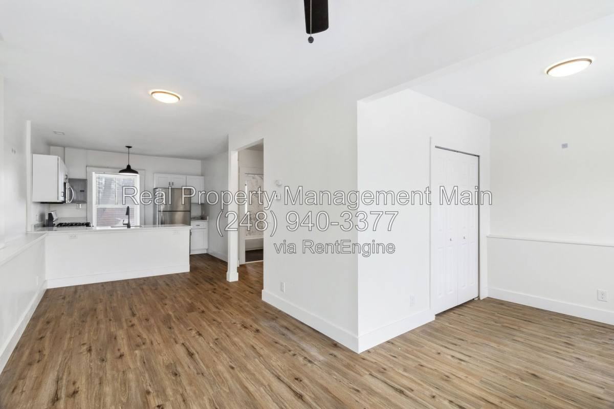1612 Bagley St #2