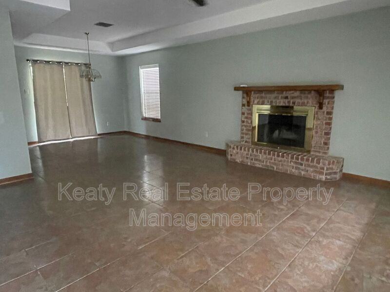 108 Cheticamp Dr - Photo 2 of 13
