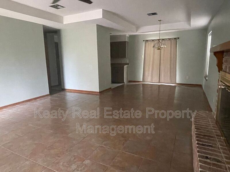 108 Cheticamp Dr - Photo 3 of 13