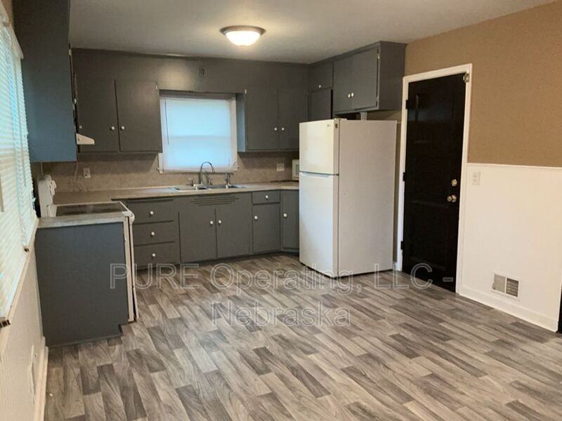 5236 Ames Ave - Photo 5 of 36