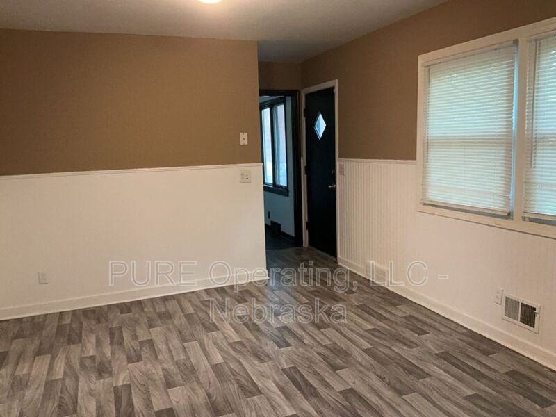 5236 Ames Ave - Photo 6 of 36