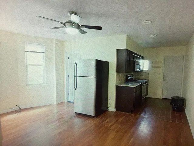 406 N 40th St - Photo 3 of 9