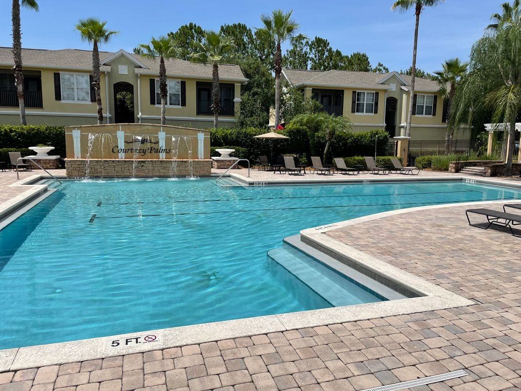 9918 Courtney Palms Blvd - Photo 4 of 18