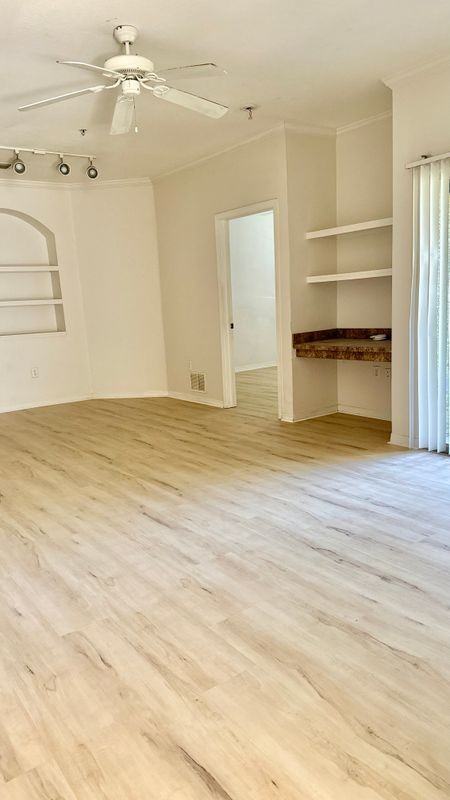 9918 Courtney Palms Blvd - Photo 6 of 18