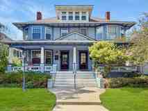 1027 Lakepointe St - Photo 1 of 1