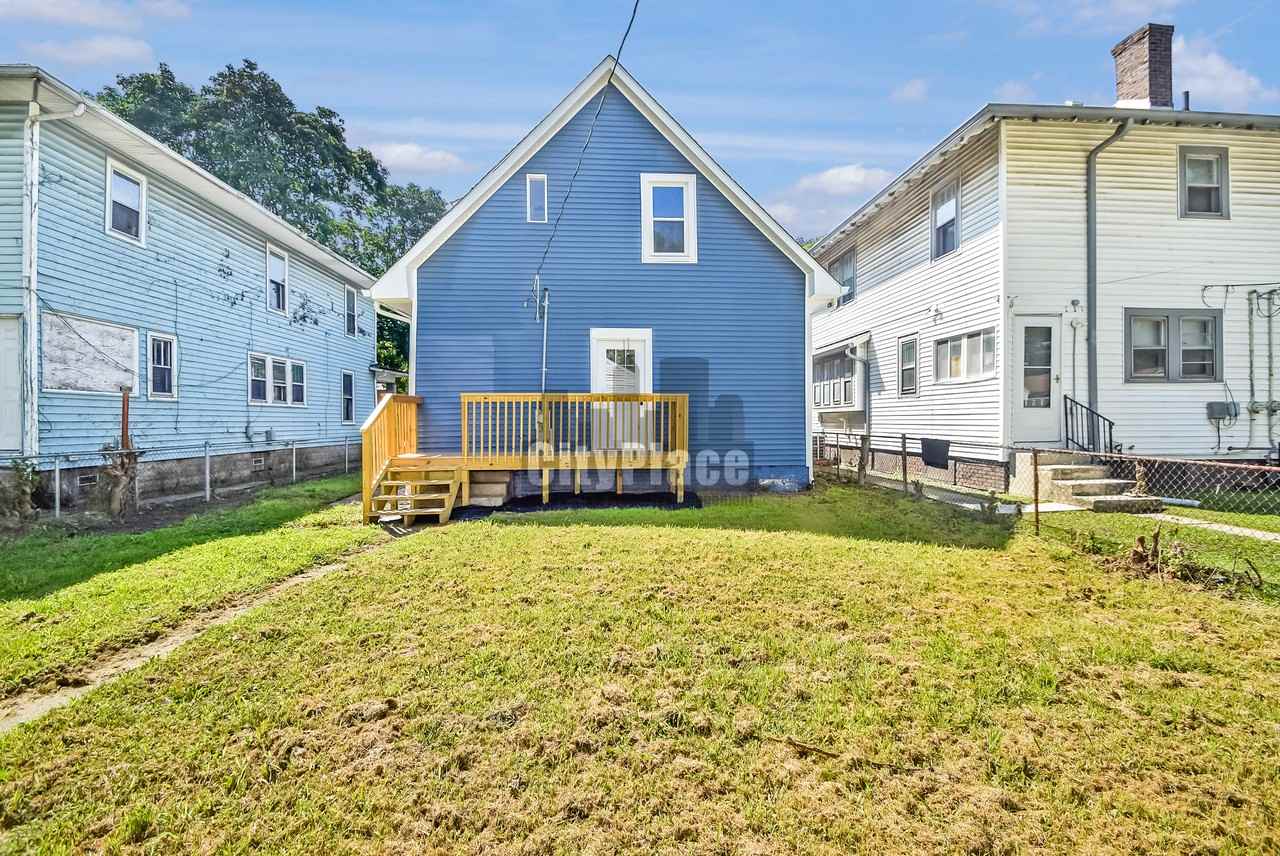 3027 Boulevard Pl - Photo 5 of 21
