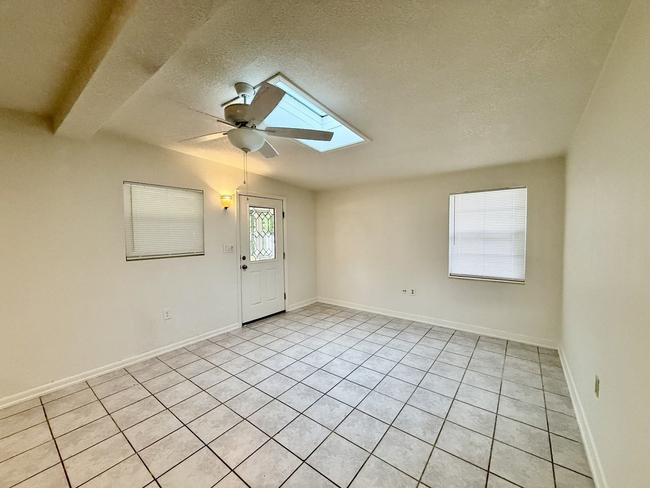3 Driftwood Ave - Photo 4 of 38