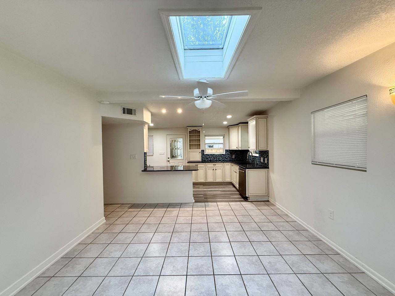 3 Driftwood Ave - Photo 5 of 38