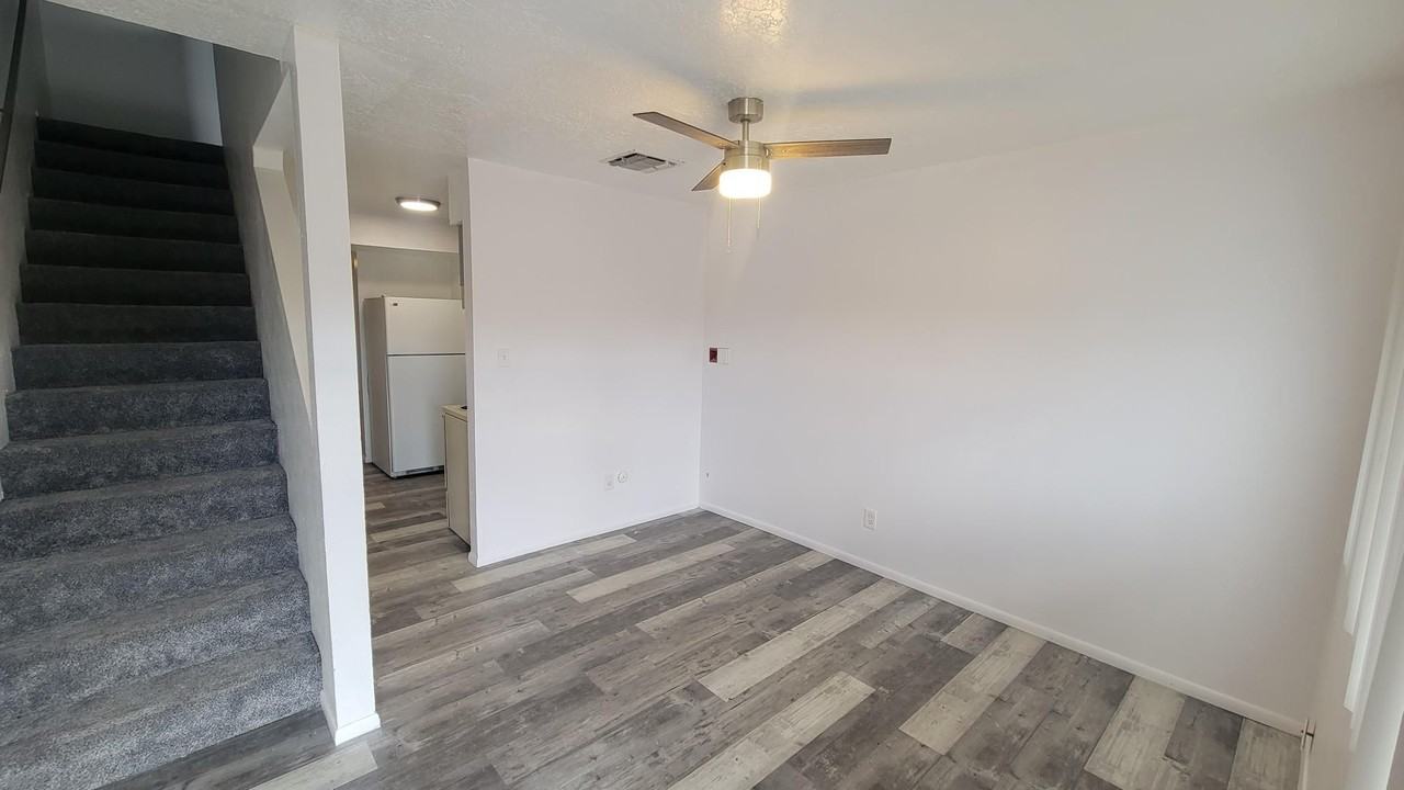 612 Morris St Ne - Photo 7 of 22