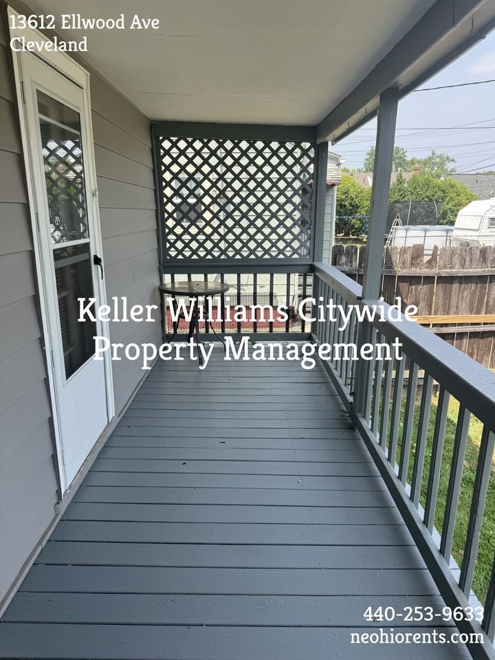 13612 Ellwood Ave - Photo 3 of 22
